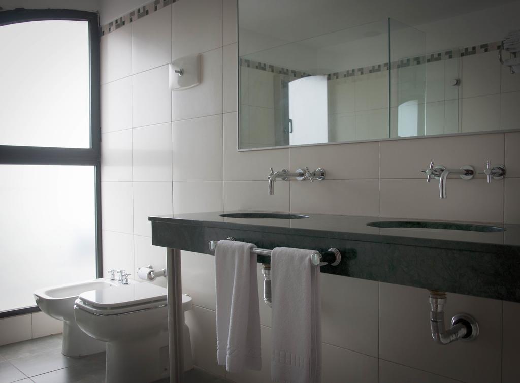 טרינידד Hotel Maxim מראה חיצוני תמונה