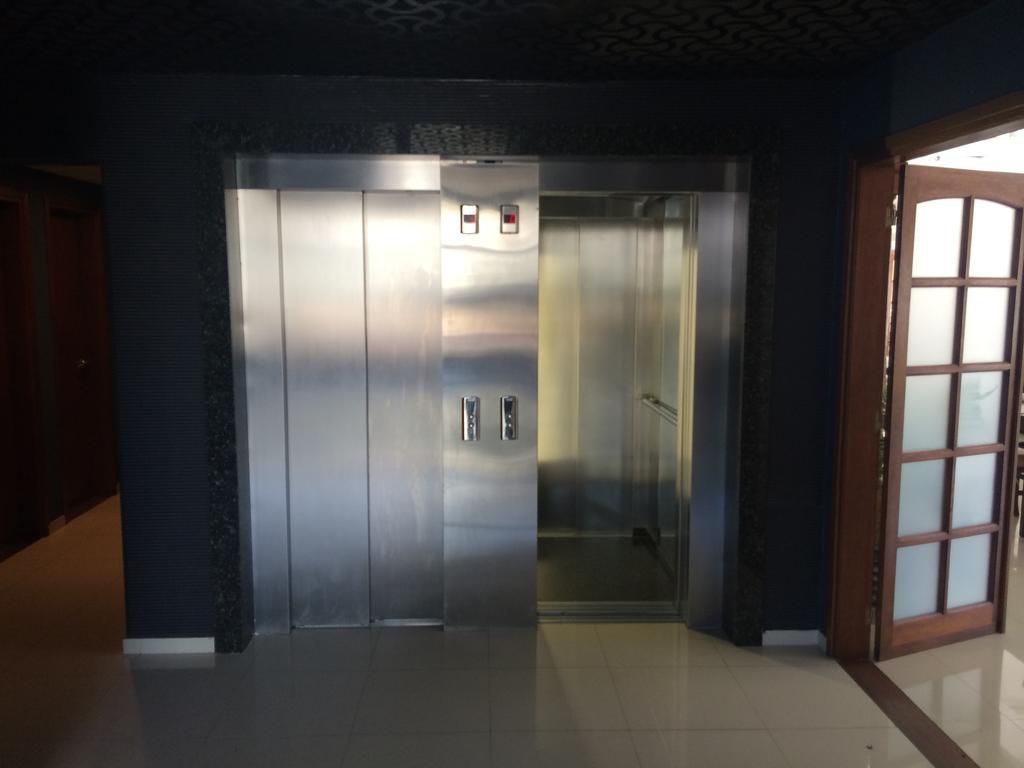 טרינידד Hotel Maxim מראה חיצוני תמונה